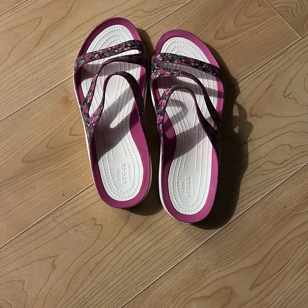 Women Crocs